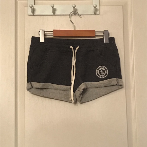 Brand new Abercrombie & Fitch sweat shorts - Picture 3 of 5
